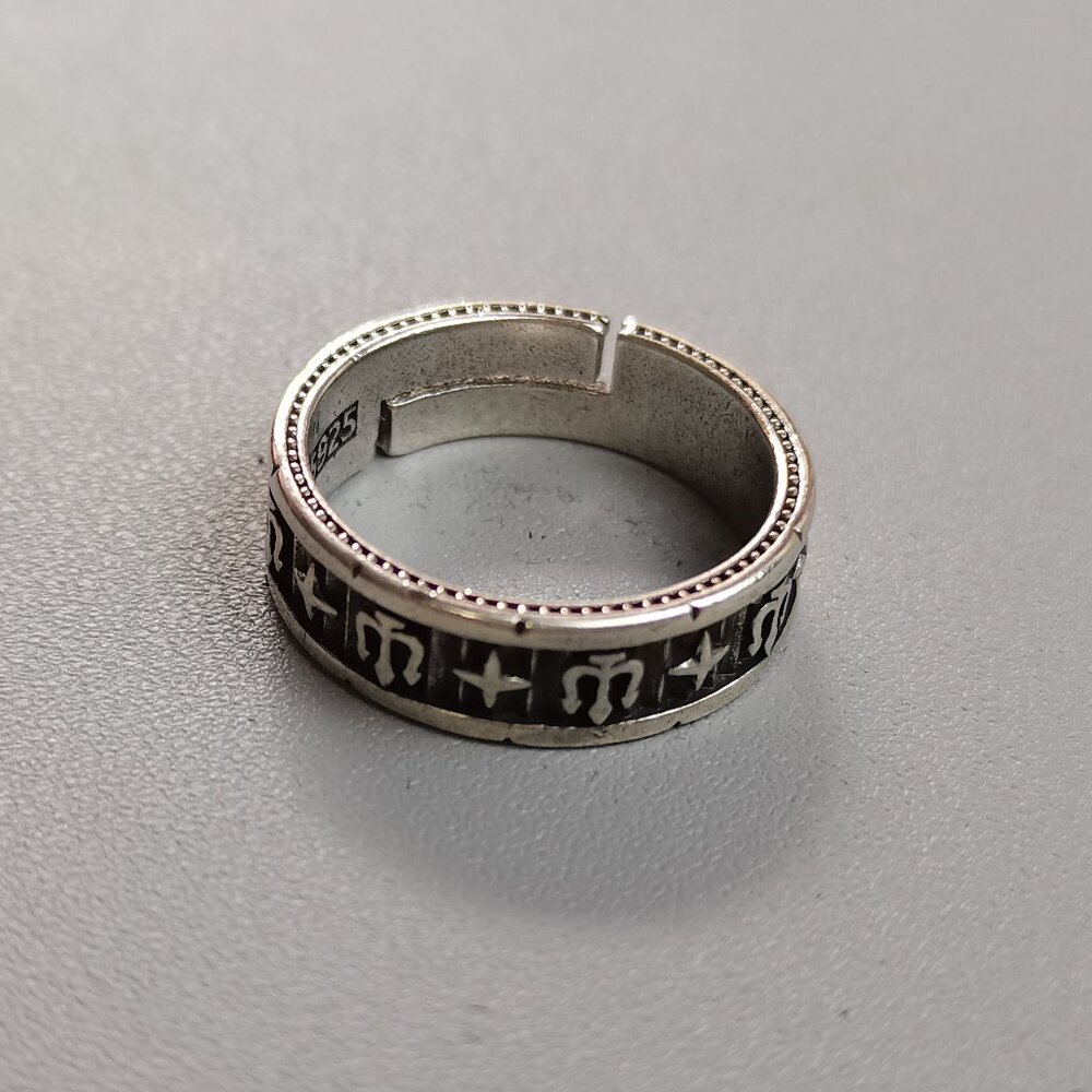 Second-hand women's fashion vintage silver ring